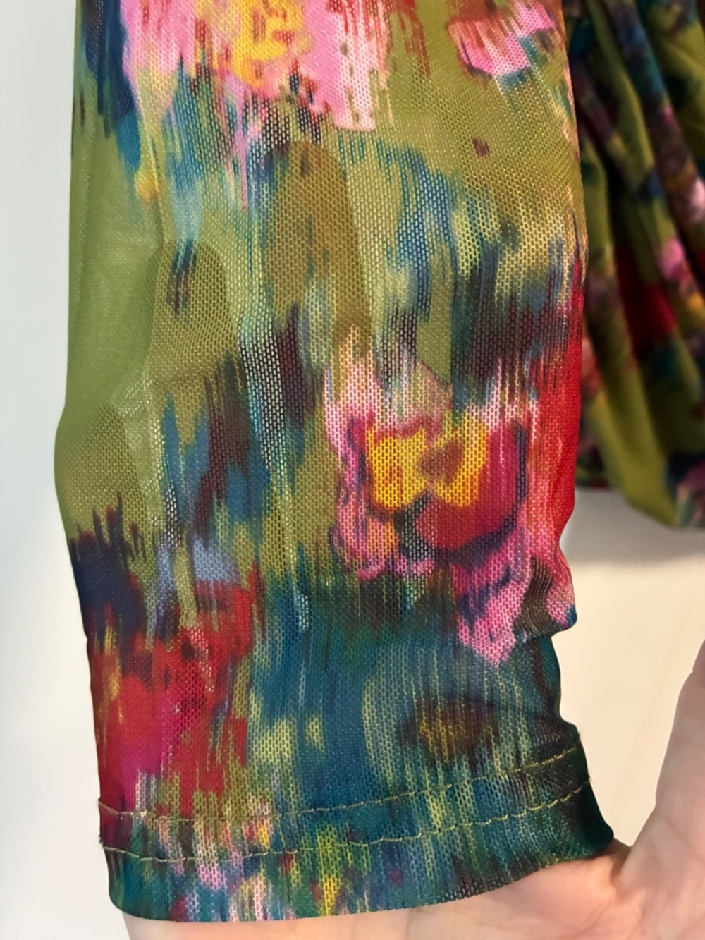 Beautiful Olive Green Top - Picture 3 of 3